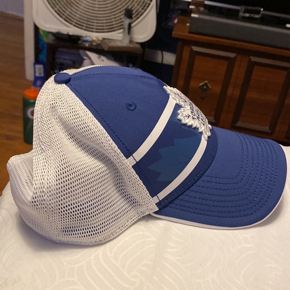 Toronto Maple Leafs Authentic Pro Adjustable Hat - Picture 4 of 5
